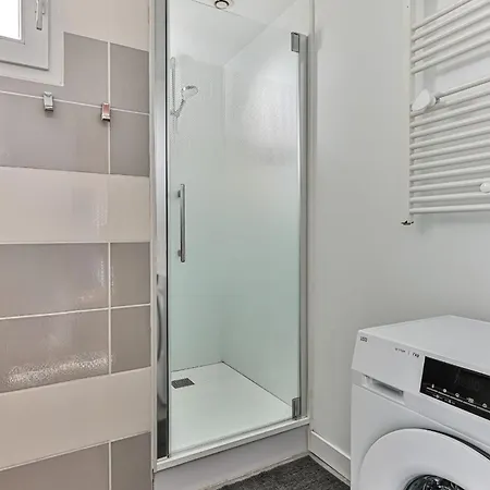 House And Adjoining To Accommodate 8 People