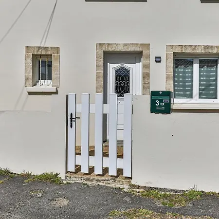 House And Adjoining To Accommodate 8 People *